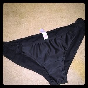 5/$20.. Cute NEVER WORN Bikini bottom